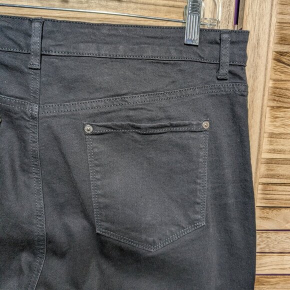 Gloria Vanderbilt Jeans Black Straight-Leg All Around Slimming Effect Size 12 - Picture 11 of 14